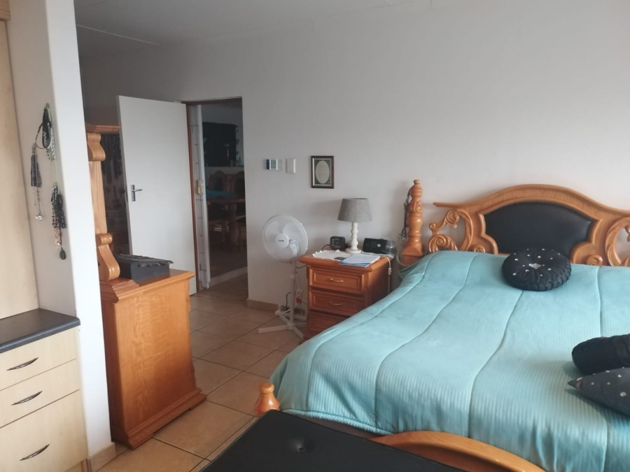 4 Bedroom Property for Sale in Dana Bay Western Cape